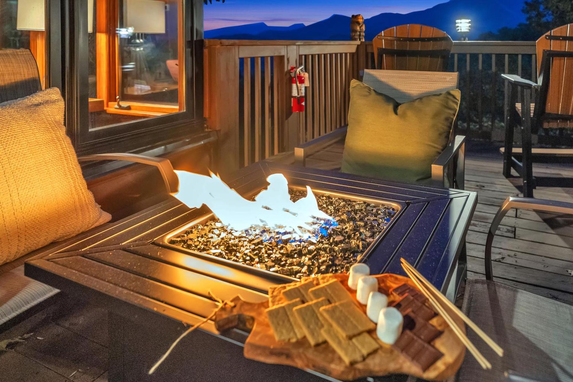 Family Chalet With Sauna, Hottub, Heavenly Views! Mins To Downtown! Gatlinburg Εξωτερικό φωτογραφία