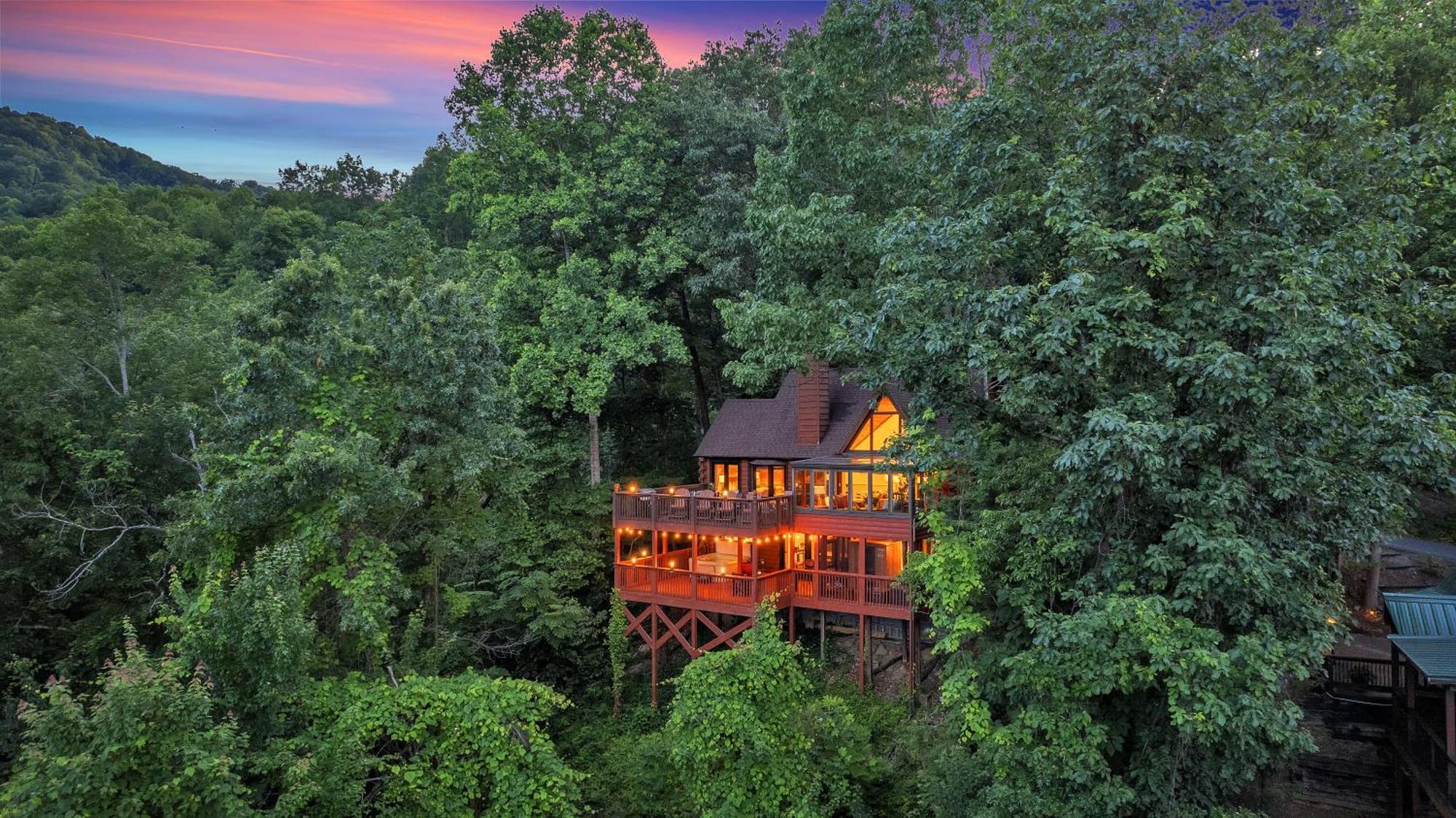 Family Chalet With Sauna, Hottub, Heavenly Views! Mins To Downtown! Gatlinburg Εξωτερικό φωτογραφία