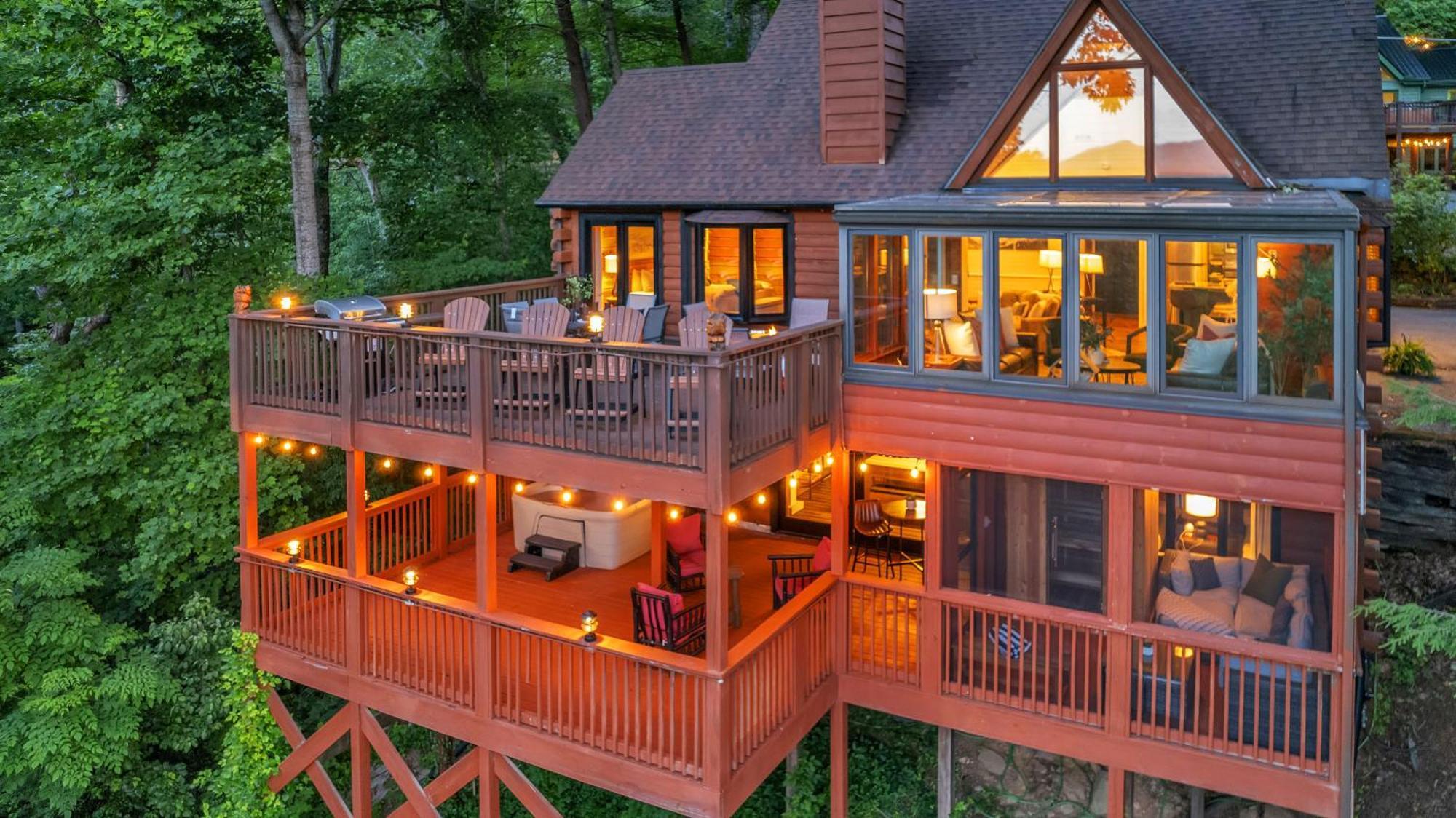 Family Chalet With Sauna, Hottub, Heavenly Views! Mins To Downtown! Gatlinburg Εξωτερικό φωτογραφία