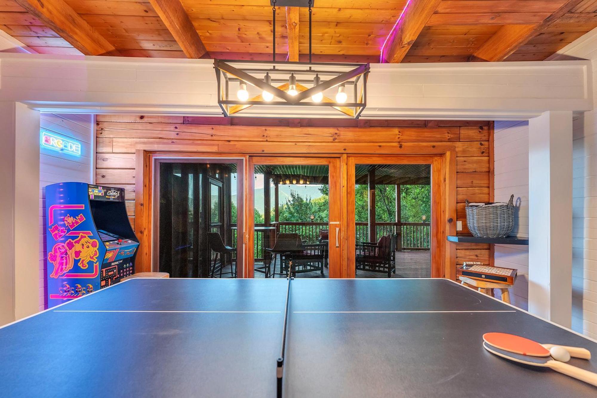 Family Chalet With Sauna, Hottub, Heavenly Views! Mins To Downtown! Gatlinburg Εξωτερικό φωτογραφία
